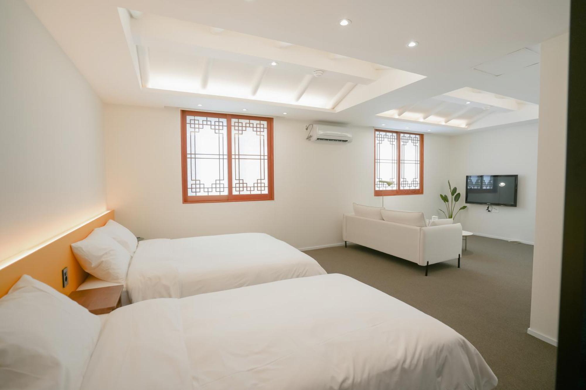 Hotelarrive Jeonju Sihwayeonpung Exterior photo
